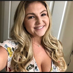 Meet your Posher, Mallory